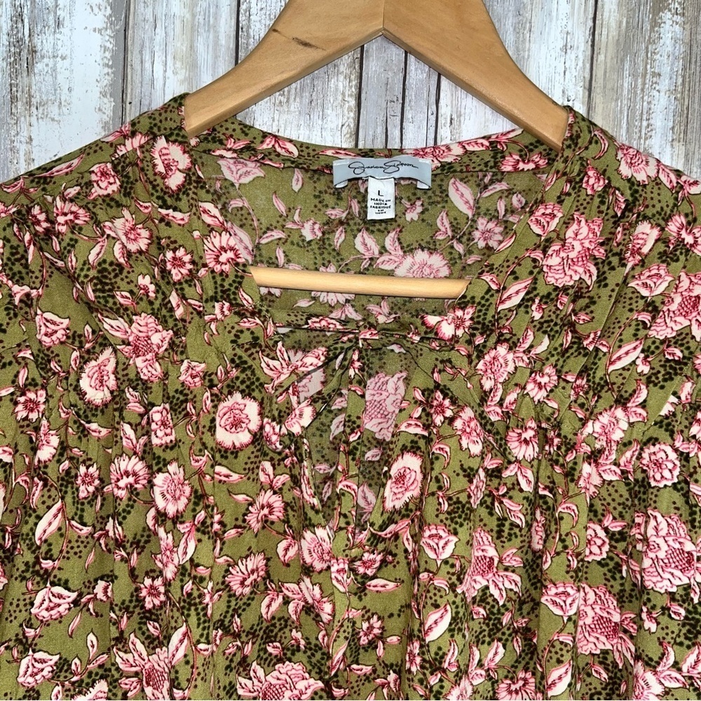 Jessica Simpson Green Floral Popover Blouse - Picture 4 of 5